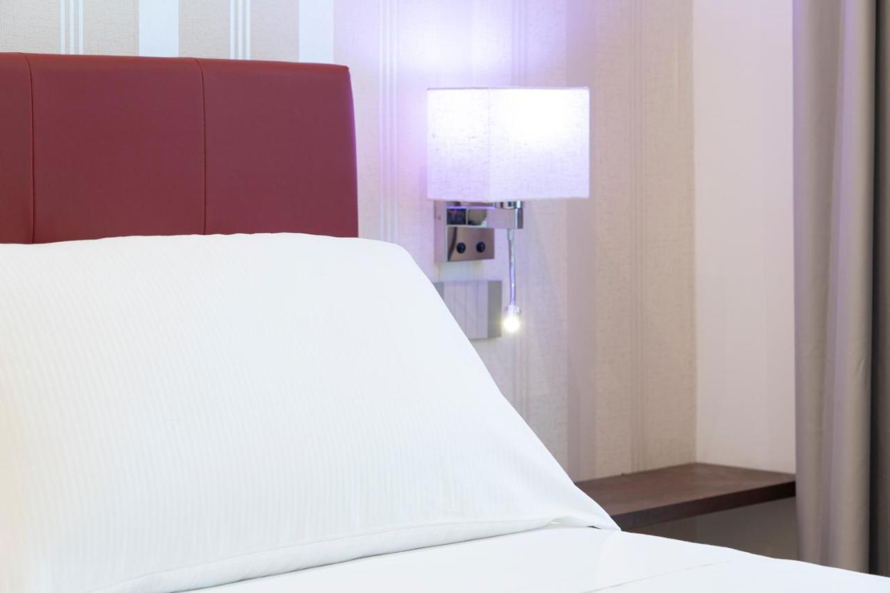 Varese Suites Ngoại thất bức ảnh