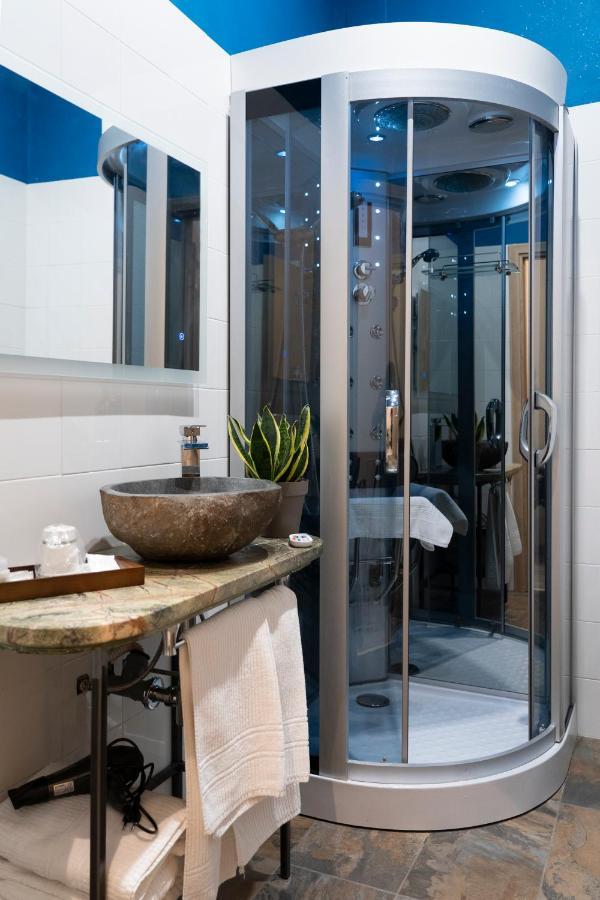 Varese Suites Ngoại thất bức ảnh