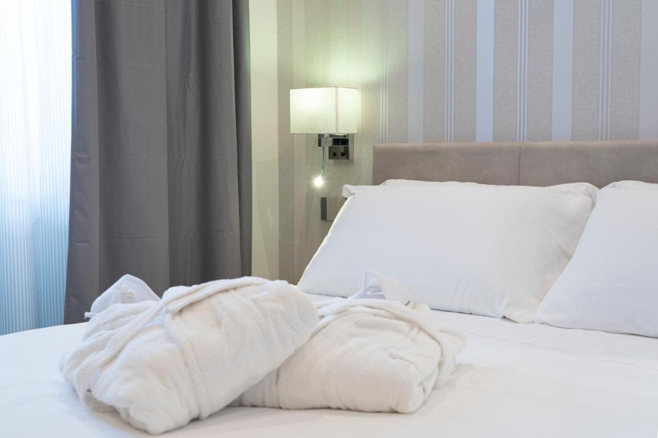 Varese Suites Ngoại thất bức ảnh