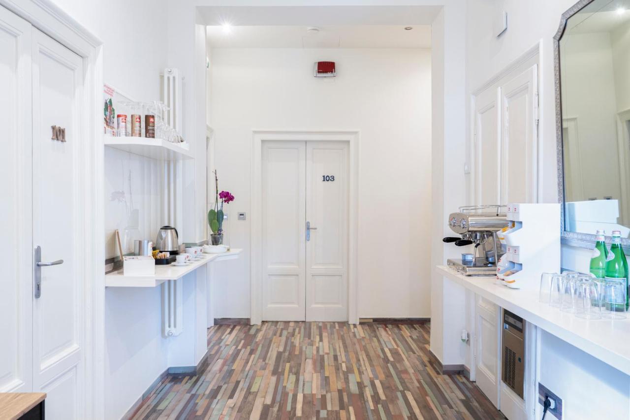 Varese Suites Ngoại thất bức ảnh